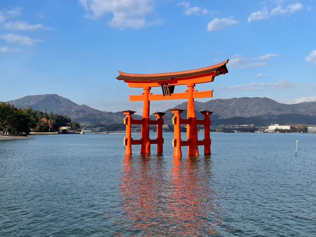 厳島神社